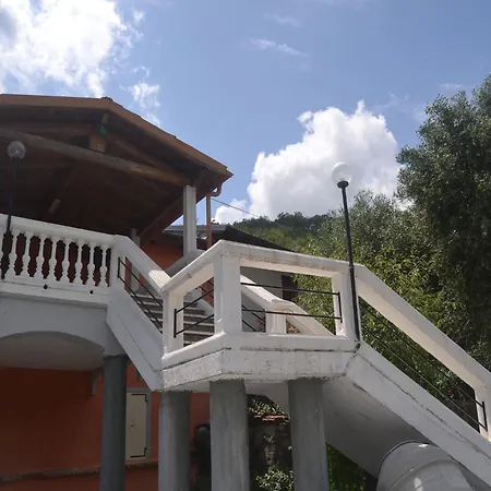 Belvilla By Oyo Fiore In Testa * Testico